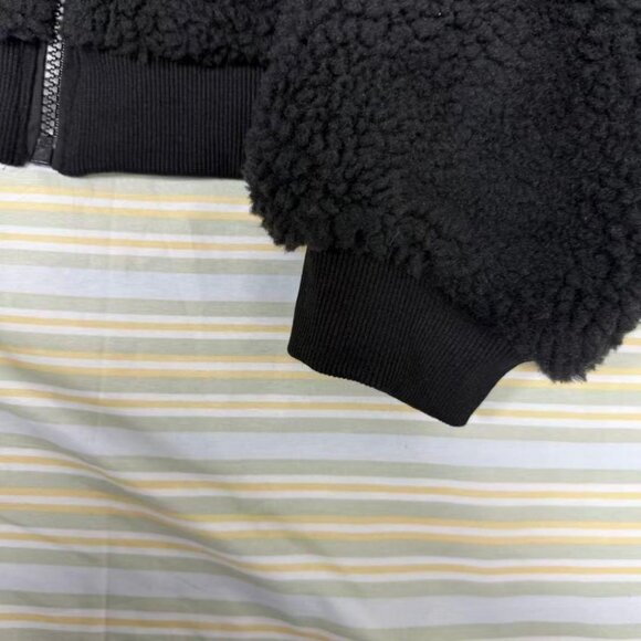 Alo Yoga Sherpa Edge Bomber Black - Picture 5 of 8